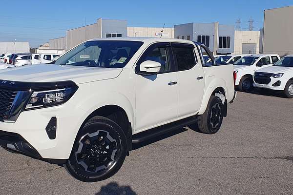2025 Nissan Navara ST-X D23 4X4