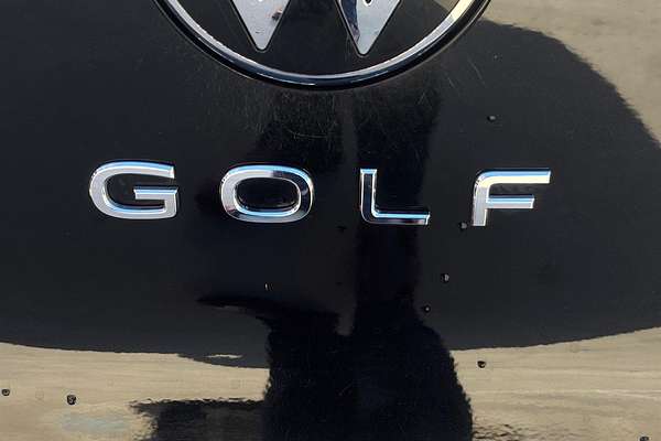 2021 Volkswagen Golf 110TSI R-Line 8