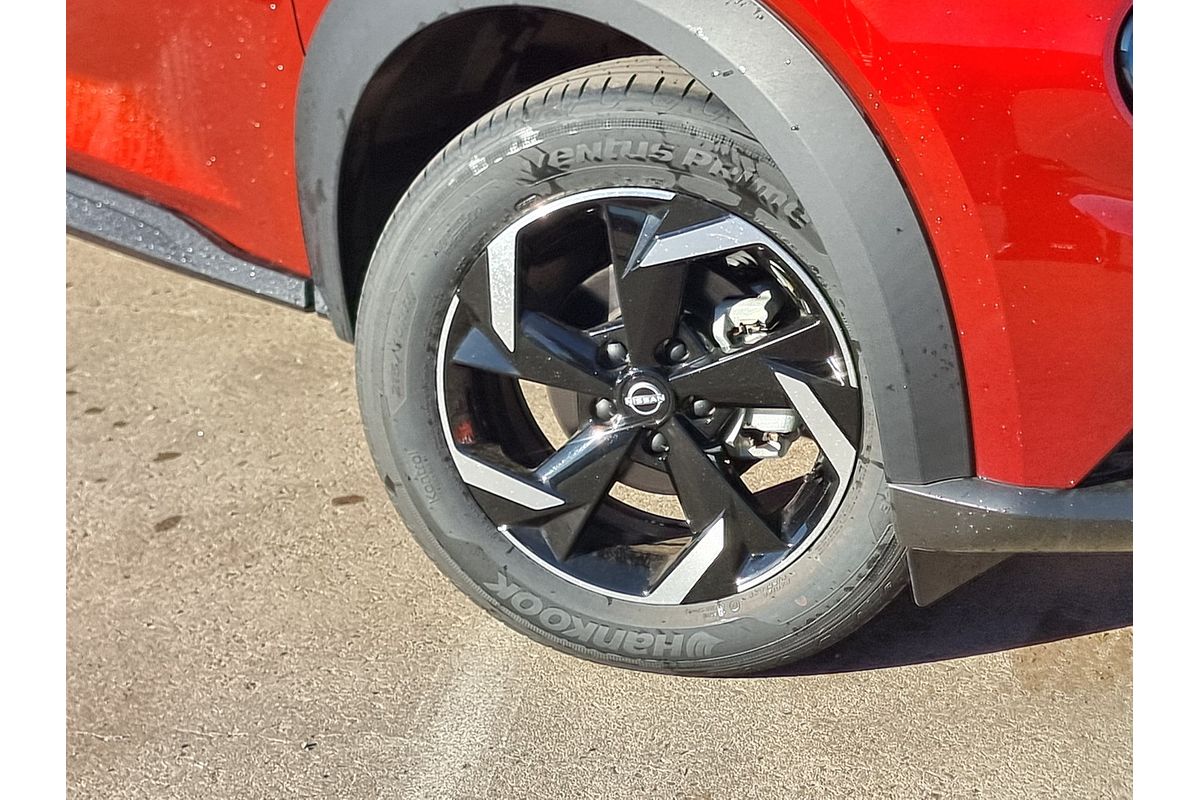 2024 Nissan JUKE ST+ F16