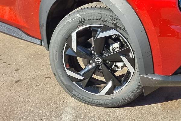2024 Nissan JUKE ST+ F16