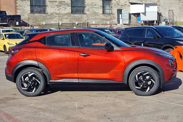 2024 Nissan JUKE ST+ F16