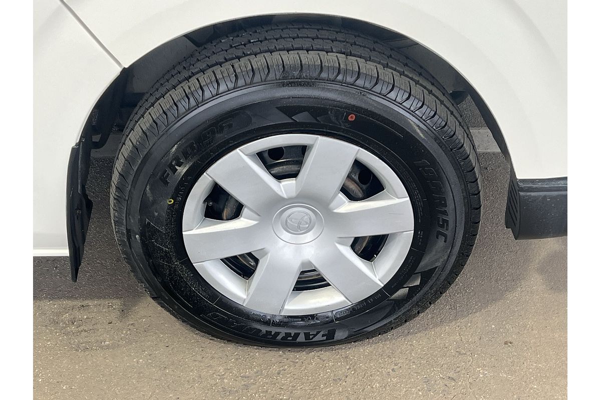 2018 Toyota Hiace Commuter KDH223R