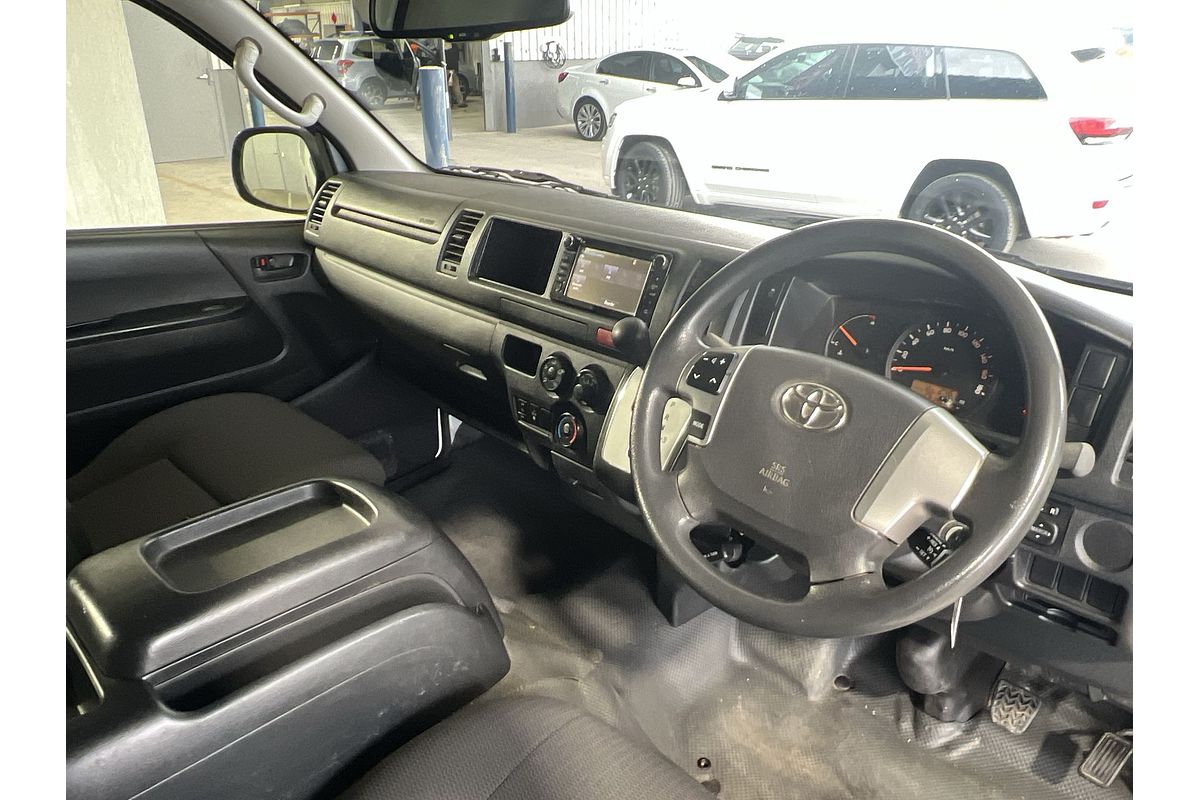 2018 Toyota Hiace Commuter KDH223R