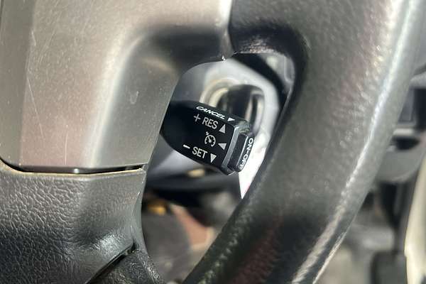 2018 Toyota Hiace Commuter KDH223R