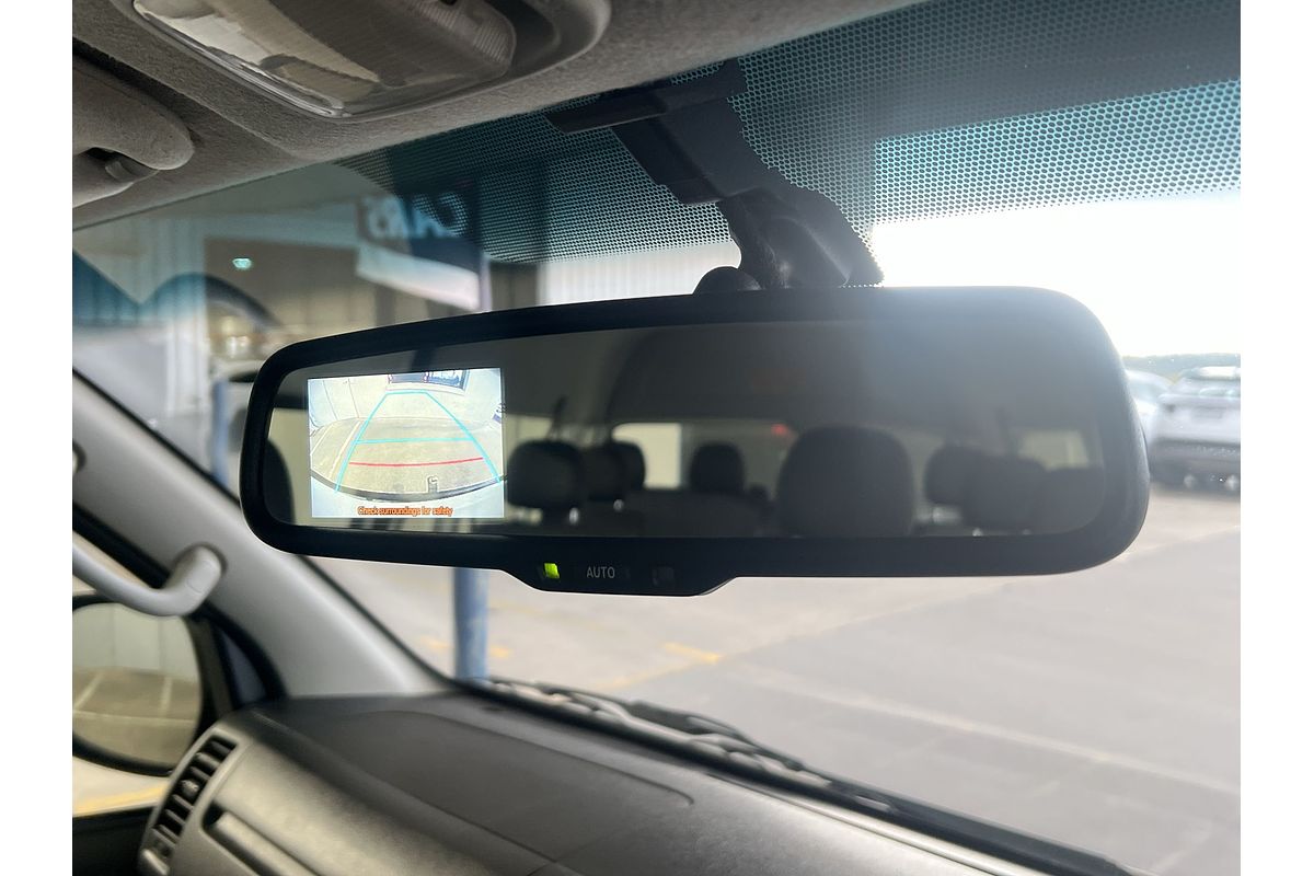 2018 Toyota Hiace Commuter KDH223R