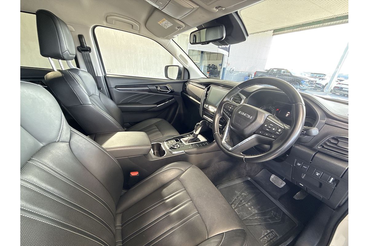 2023 Isuzu MU-X LS-T