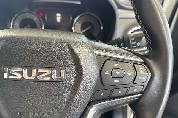 2023 Isuzu MU-X LS-T