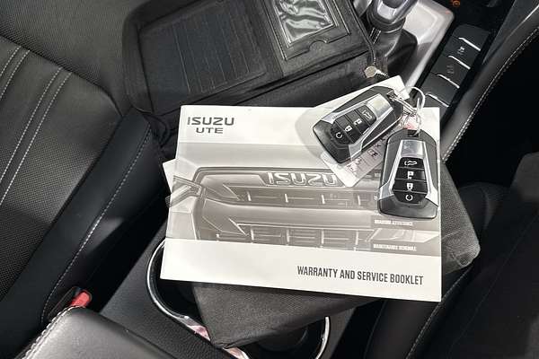 2023 Isuzu MU-X LS-T
