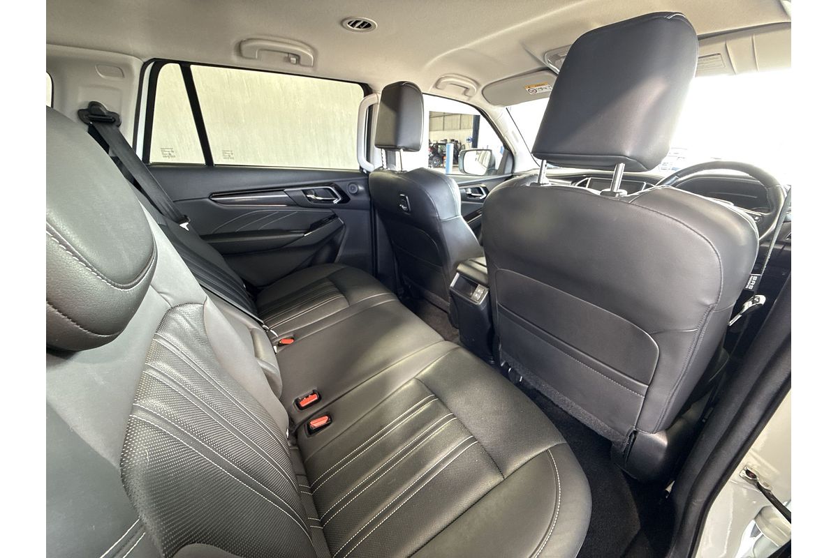 2023 Isuzu MU-X LS-T