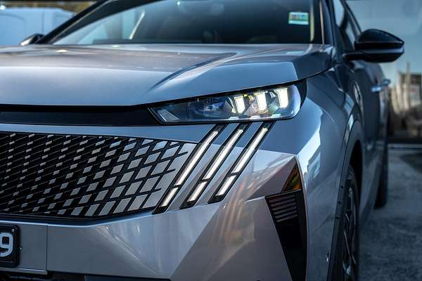 2025 Peugeot 5008 GT Premium Hybrid P74