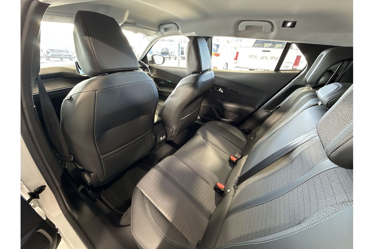 2021 Peugeot 2008 Allure P24