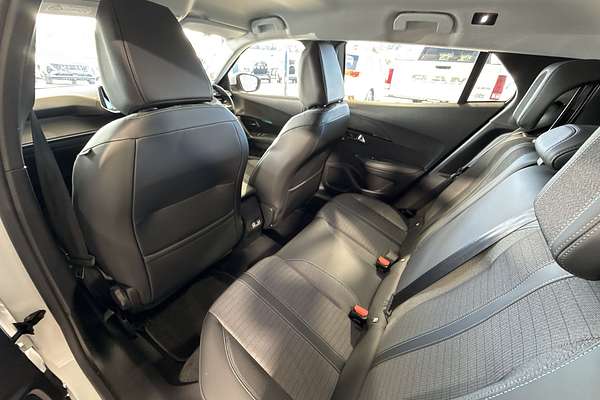 2021 Peugeot 2008 Allure P24