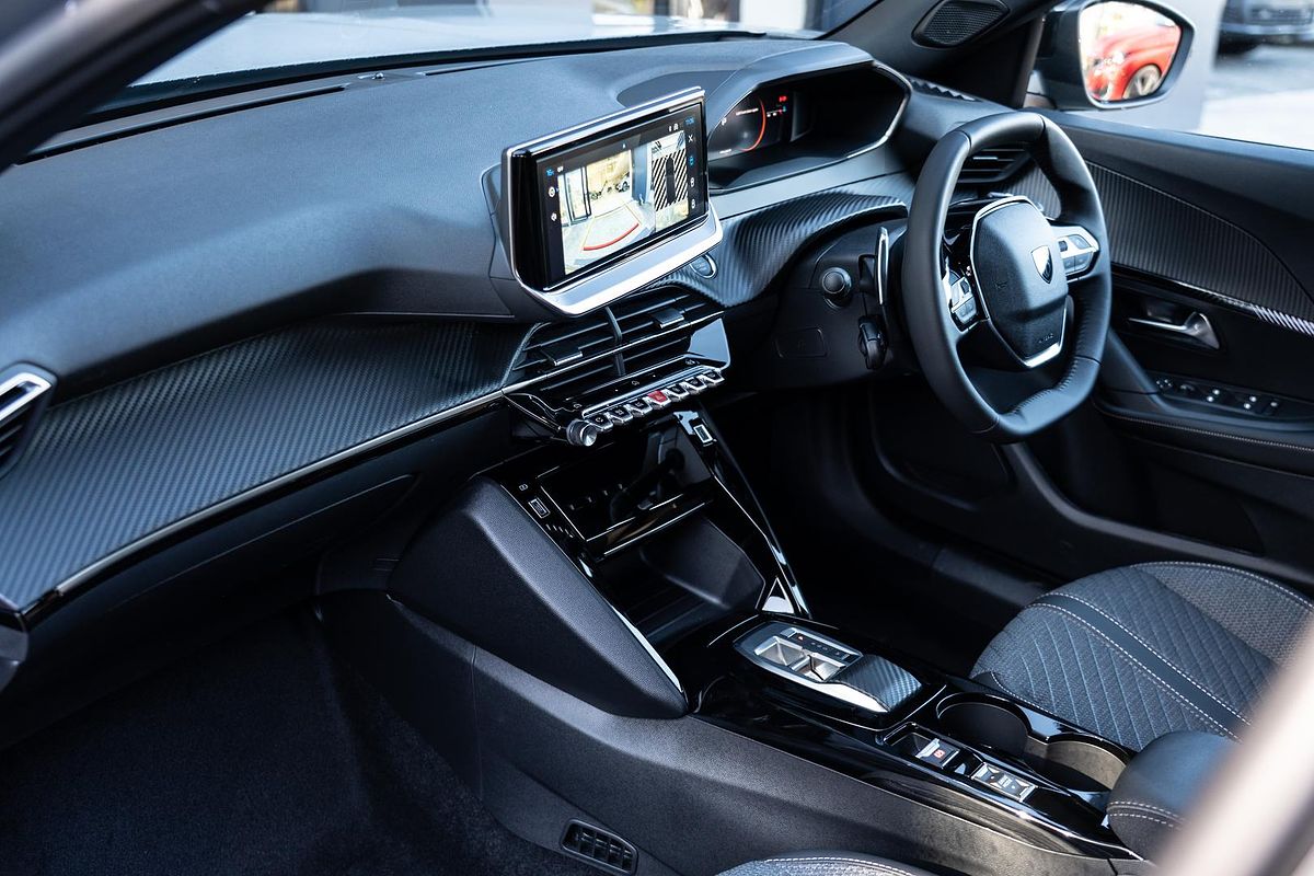 2025 Peugeot 2008 Allure Hybrid P24