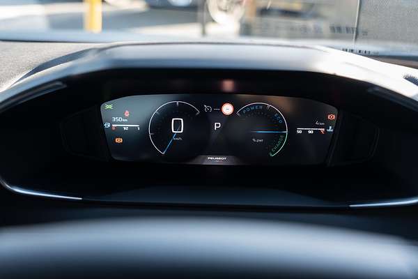 2025 Peugeot 2008 Allure Hybrid P24