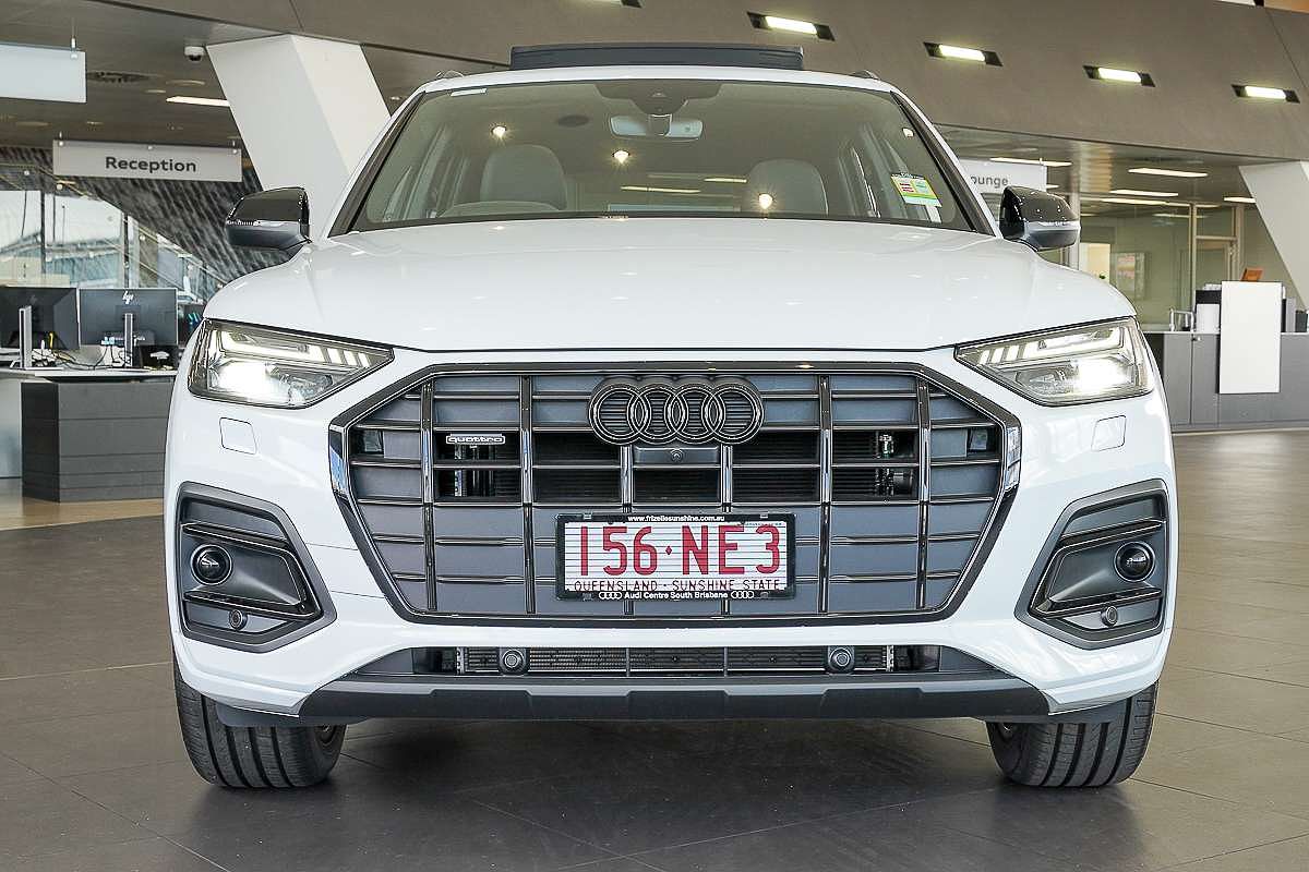 2024 Audi Q5 40 TDI Sport FY