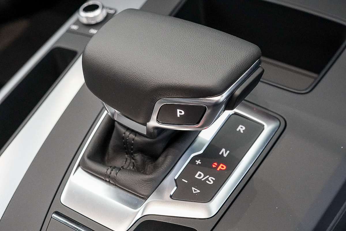 2024 Audi Q5 40 TDI Sport FY