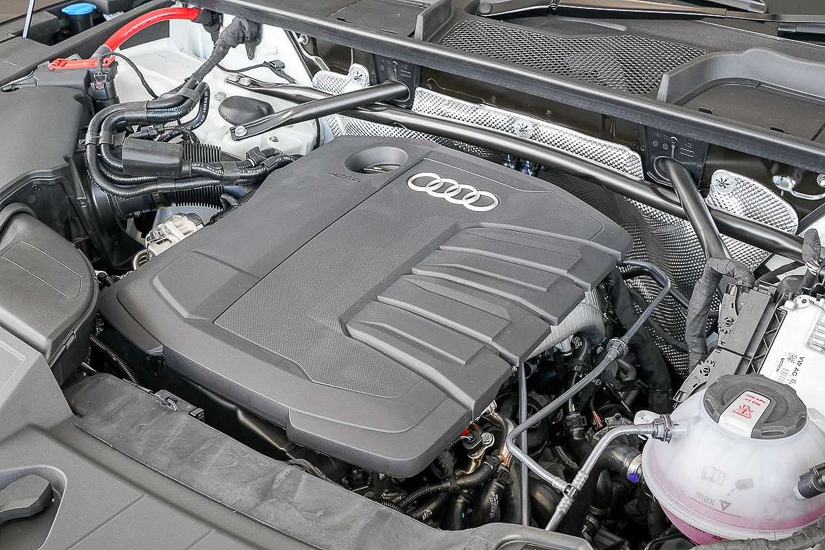 2024 Audi Q5 40 TDI Sport FY