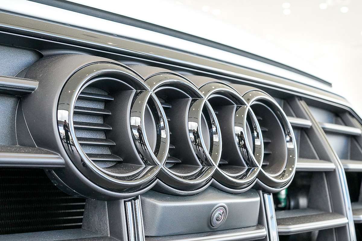 2024 Audi Q5 40 TDI Sport FY