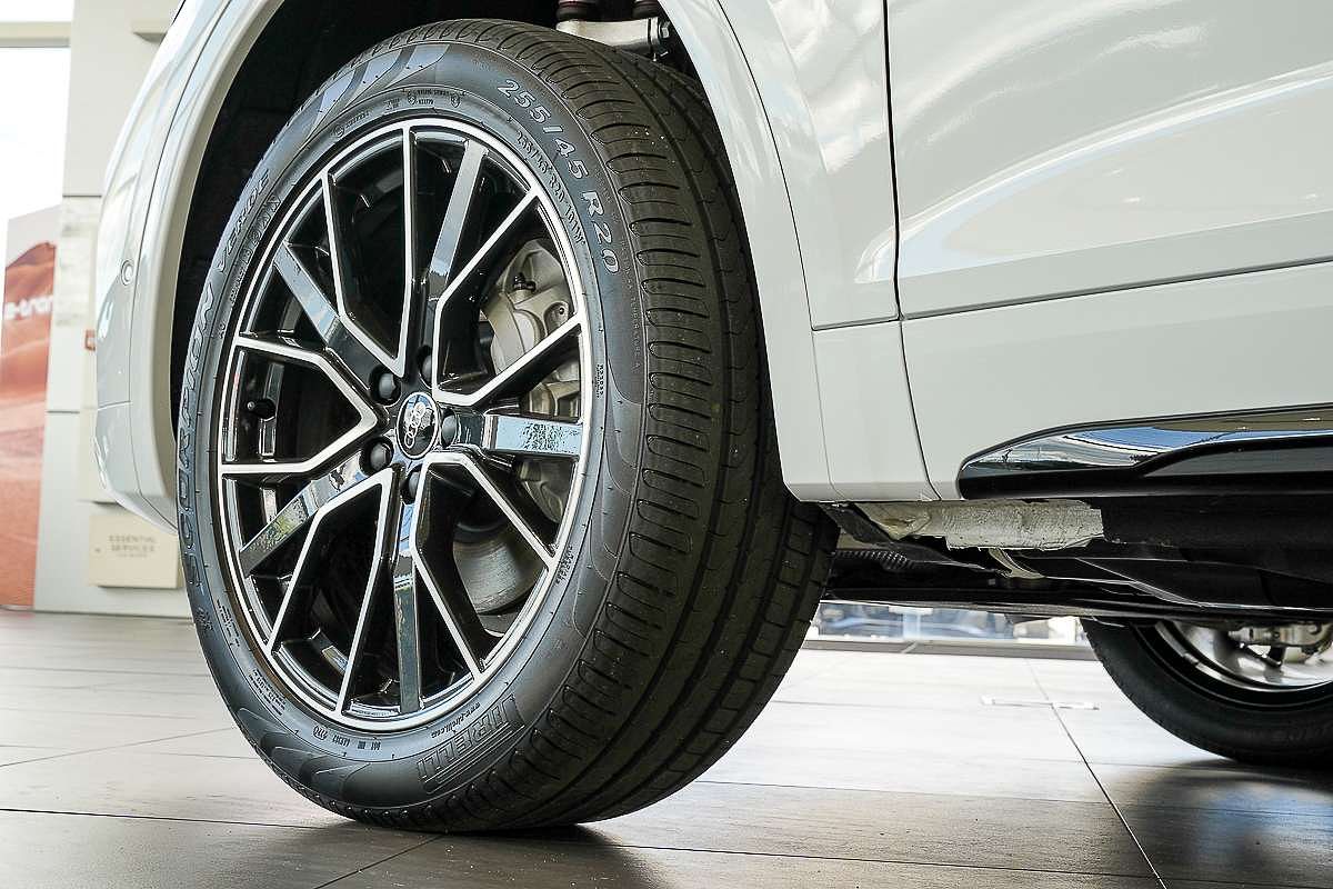 2024 Audi Q5 40 TDI Sport FY