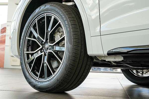 2024 Audi Q5 40 TDI Sport FY