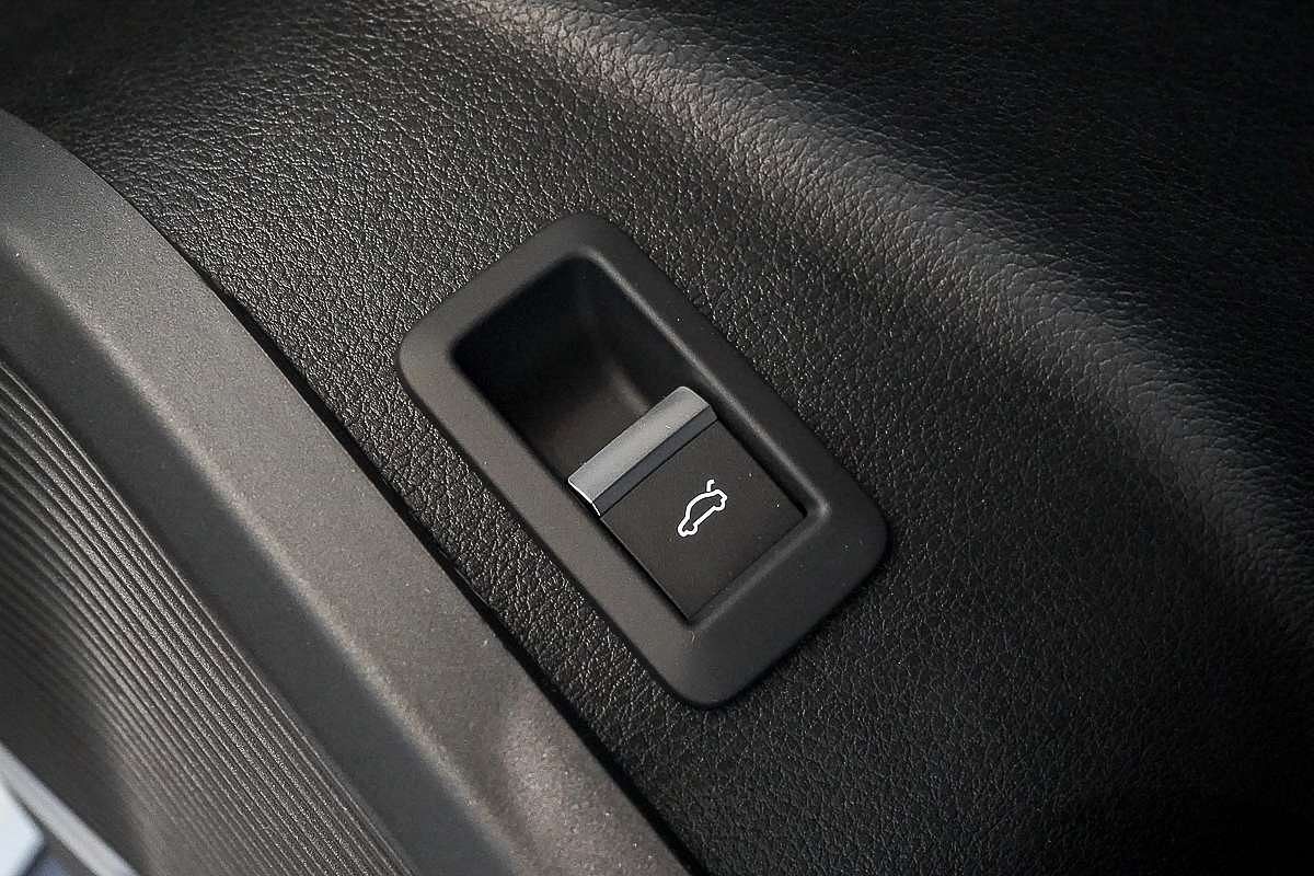 2024 Audi Q5 40 TDI Sport FY