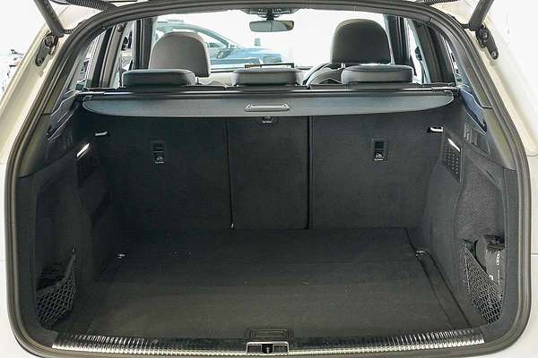 2024 Audi Q5 40 TDI Sport FY