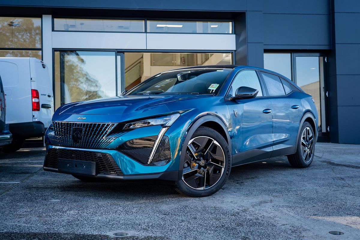 2025 Peugeot 408 GT Premium Hybrid P54