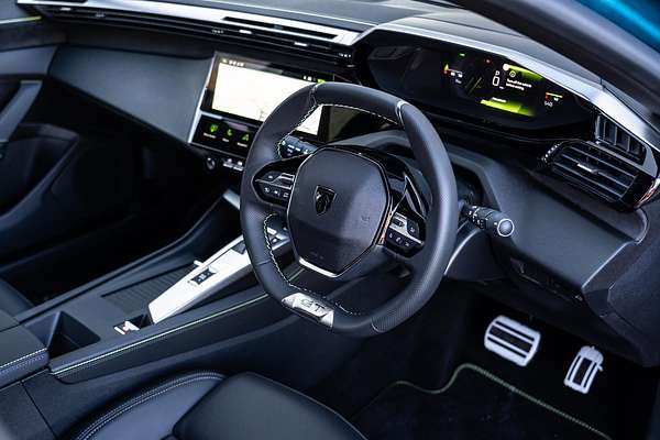 2025 Peugeot 408 GT Premium Hybrid P54
