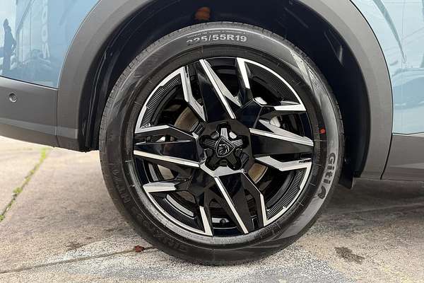 2025 Peugeot 5008 GT Premium Hybrid P74