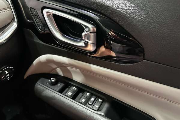 2023 Jeep Compass Limited M6