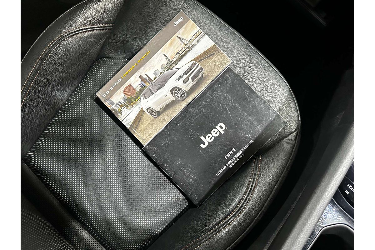 2023 Jeep Compass Limited M6