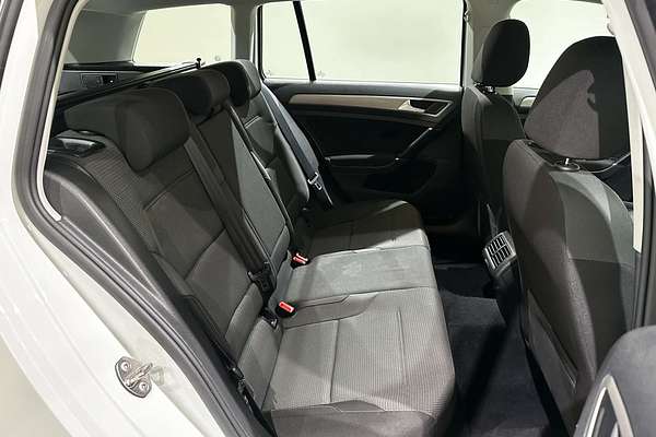 2015 Volkswagen Golf 90TSI Comfortline 7