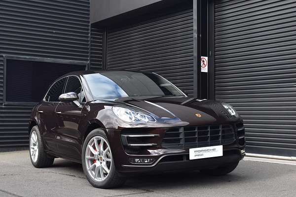 2015 Porsche Macan Turbo 95B