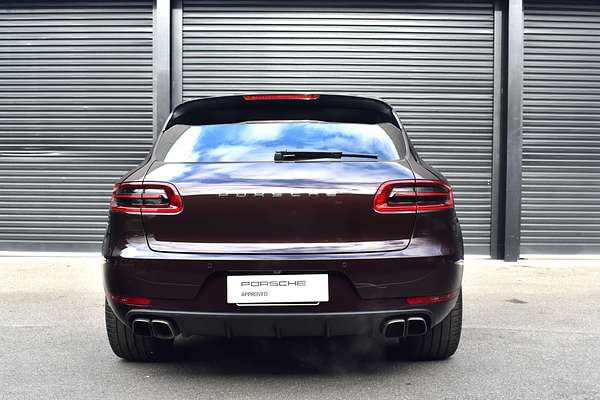 2015 Porsche Macan Turbo 95B