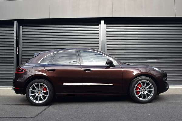 2015 Porsche Macan Turbo 95B