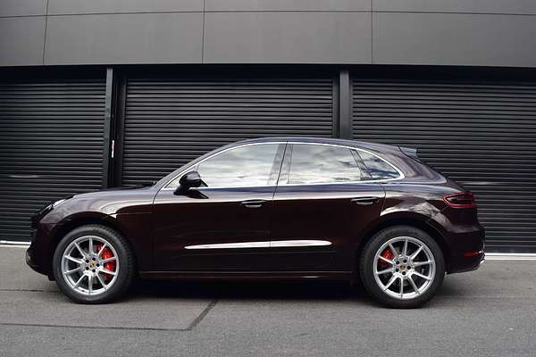 2015 Porsche Macan Turbo 95B