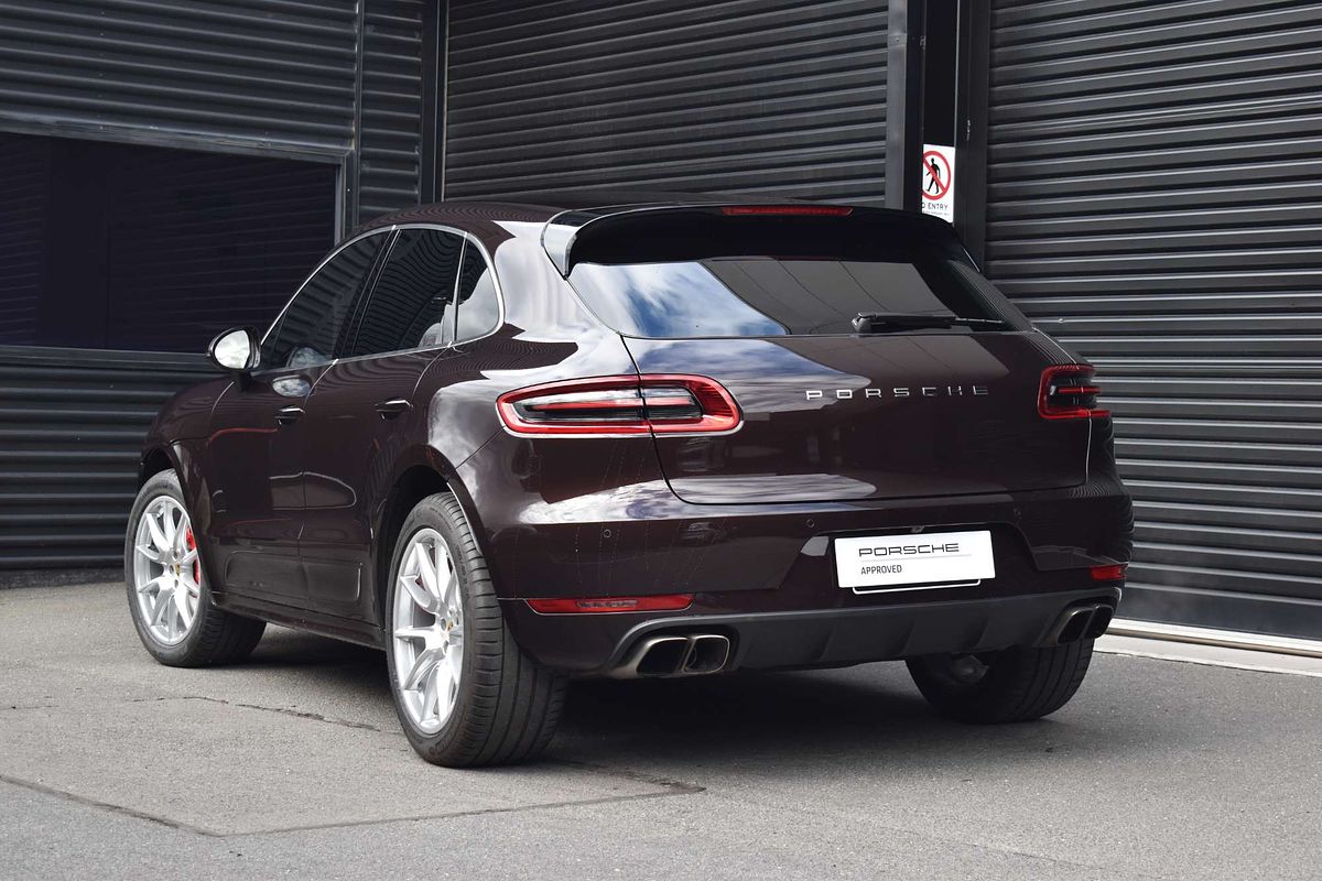 2015 Porsche Macan Turbo 95B