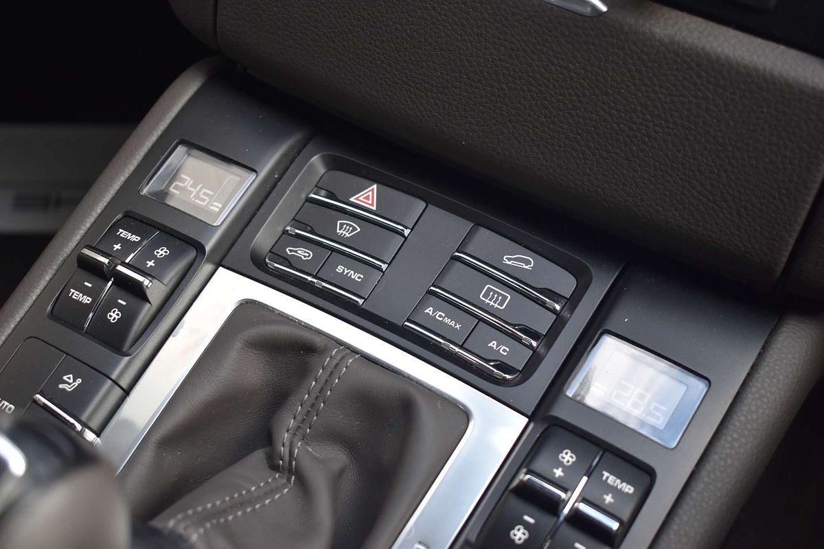 2015 Porsche Macan Turbo 95B