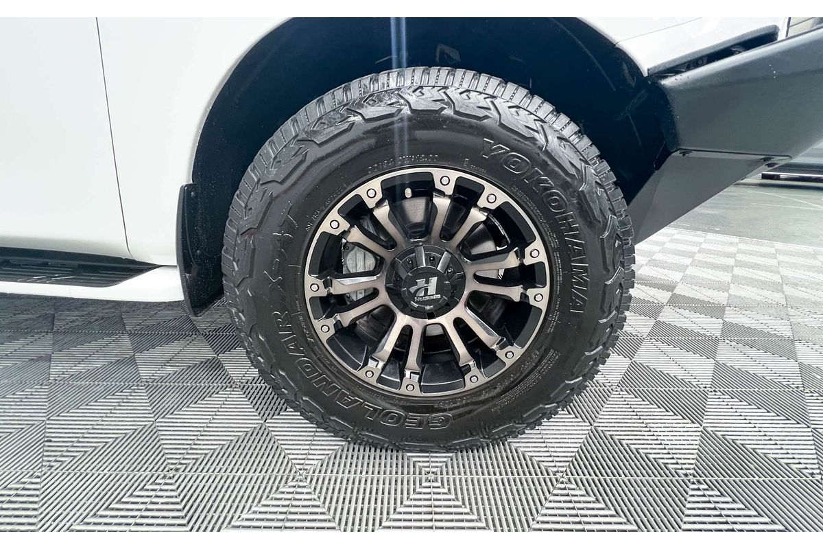 2022 Nissan Patrol Ti Y62
