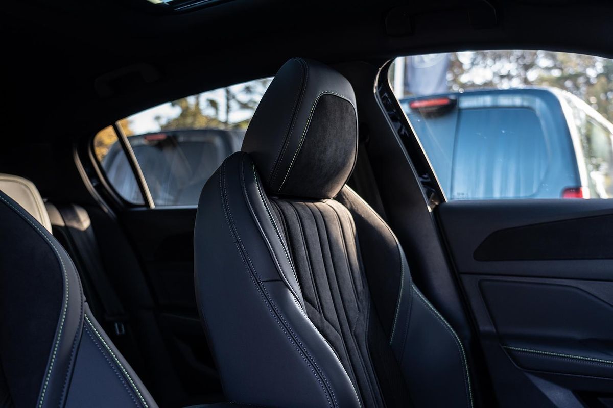 2025 Peugeot 308 GT Hybrid P51