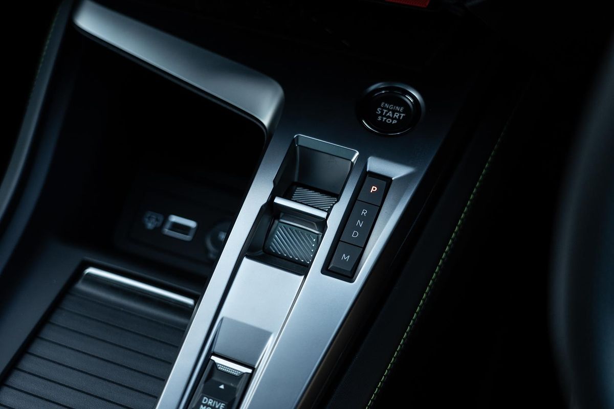 2025 Peugeot 308 GT Hybrid P51