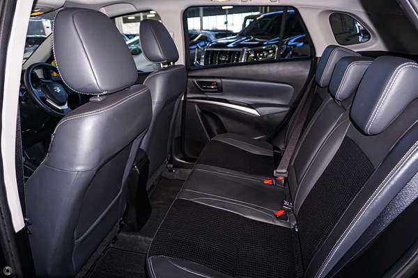 2023 Suzuki S-Cross ALLGRIP Prestige JYB