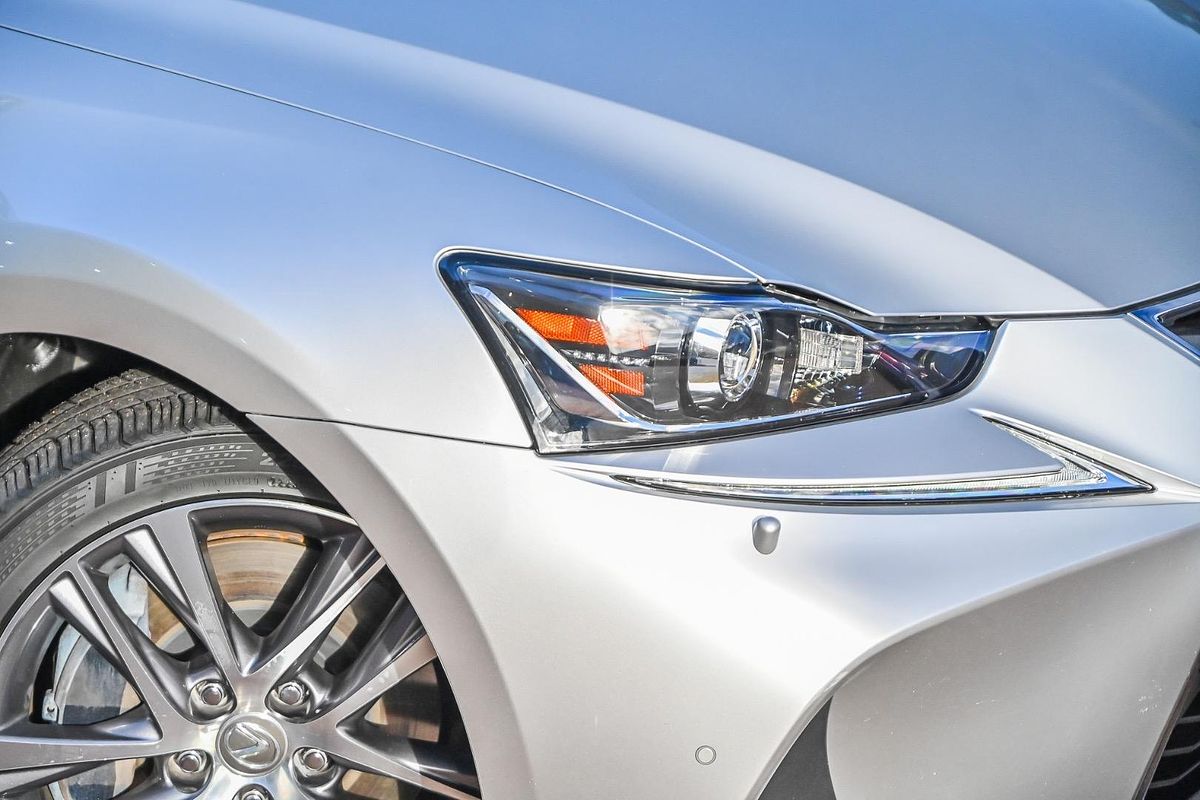 2018 Lexus IS IS300 Luxury ASE30R