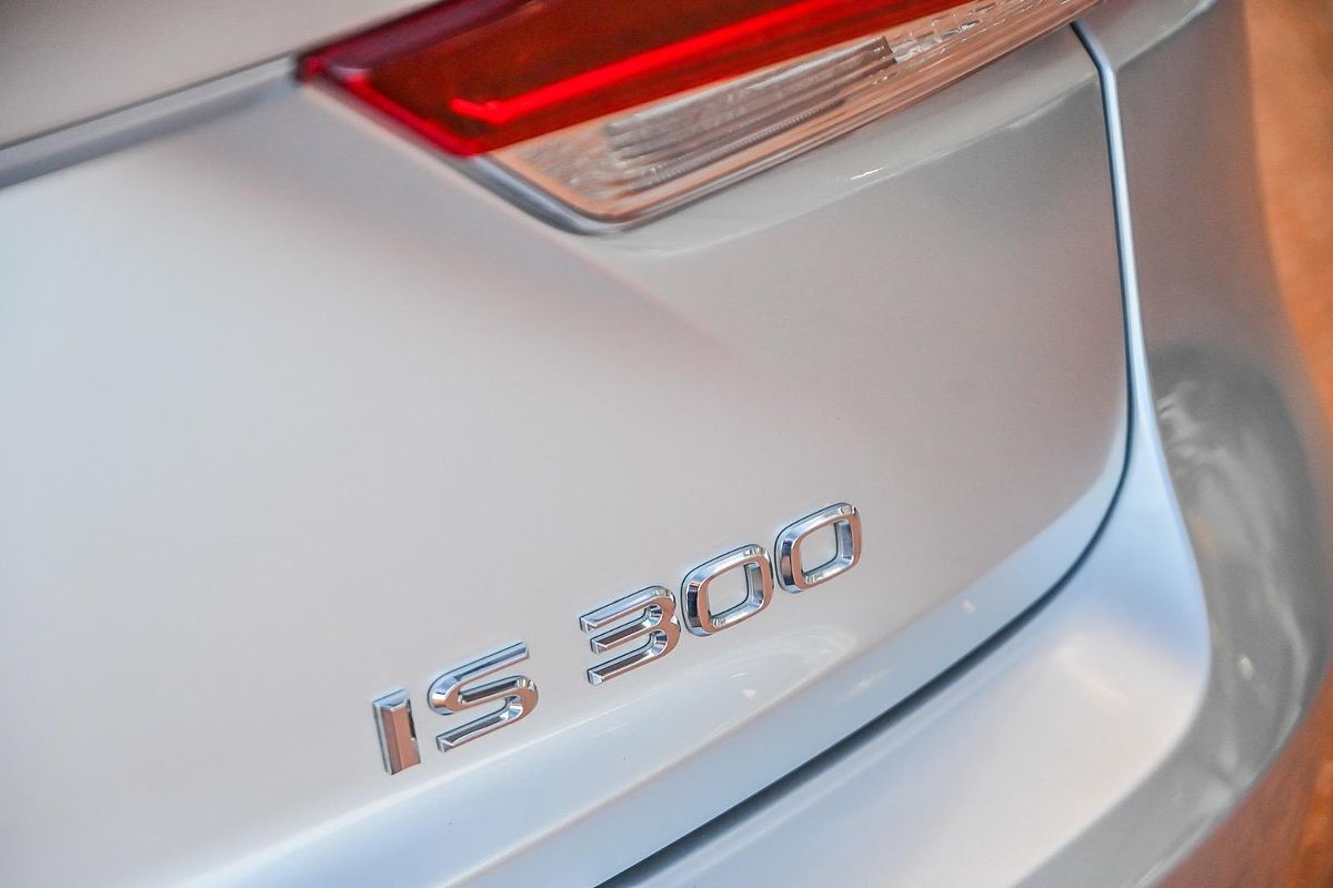 2018 Lexus IS IS300 Luxury ASE30R