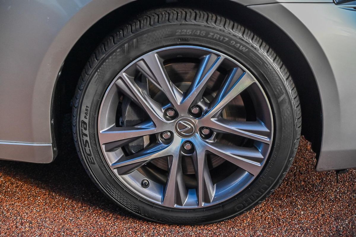 2018 Lexus IS IS300 Luxury ASE30R
