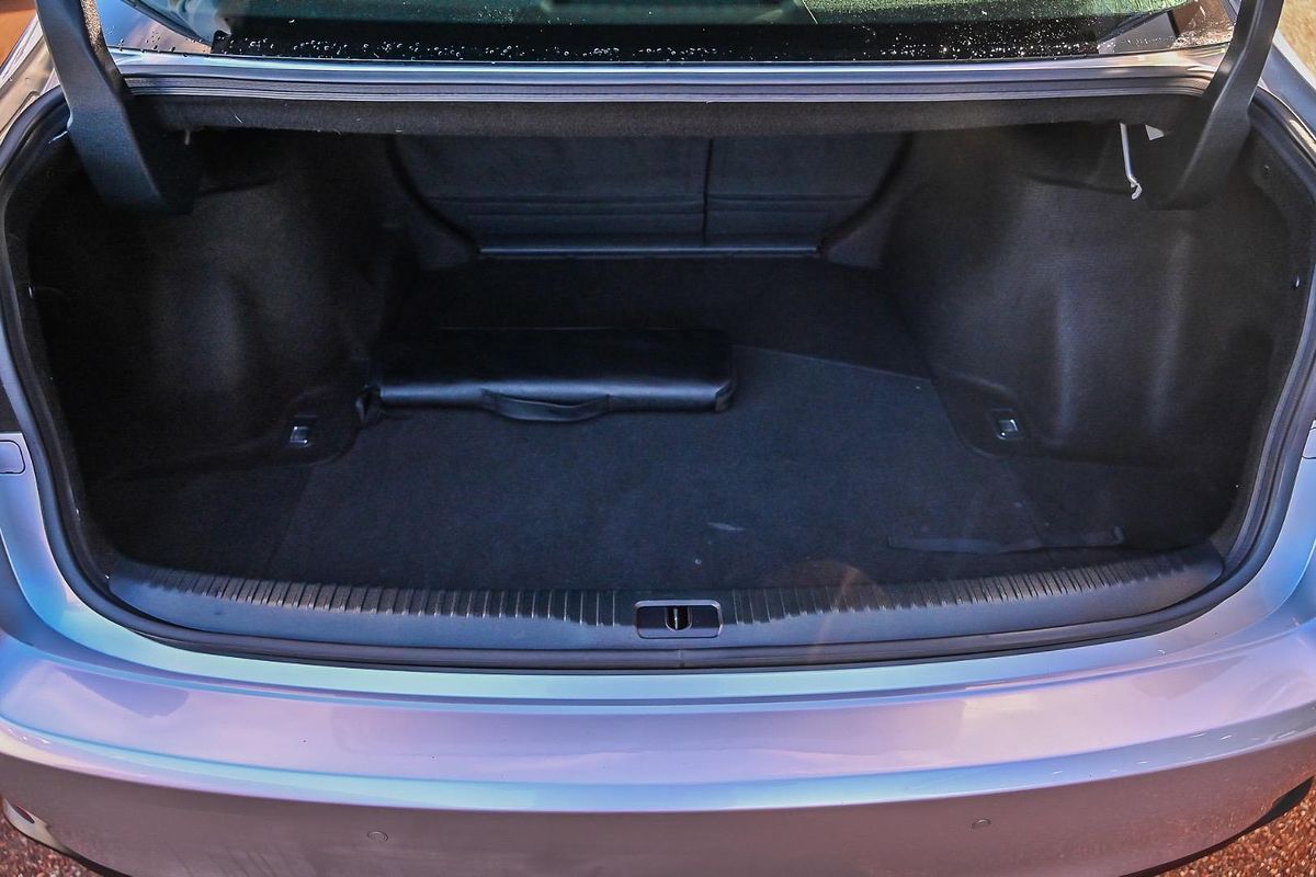 2018 Lexus IS IS300 Luxury ASE30R