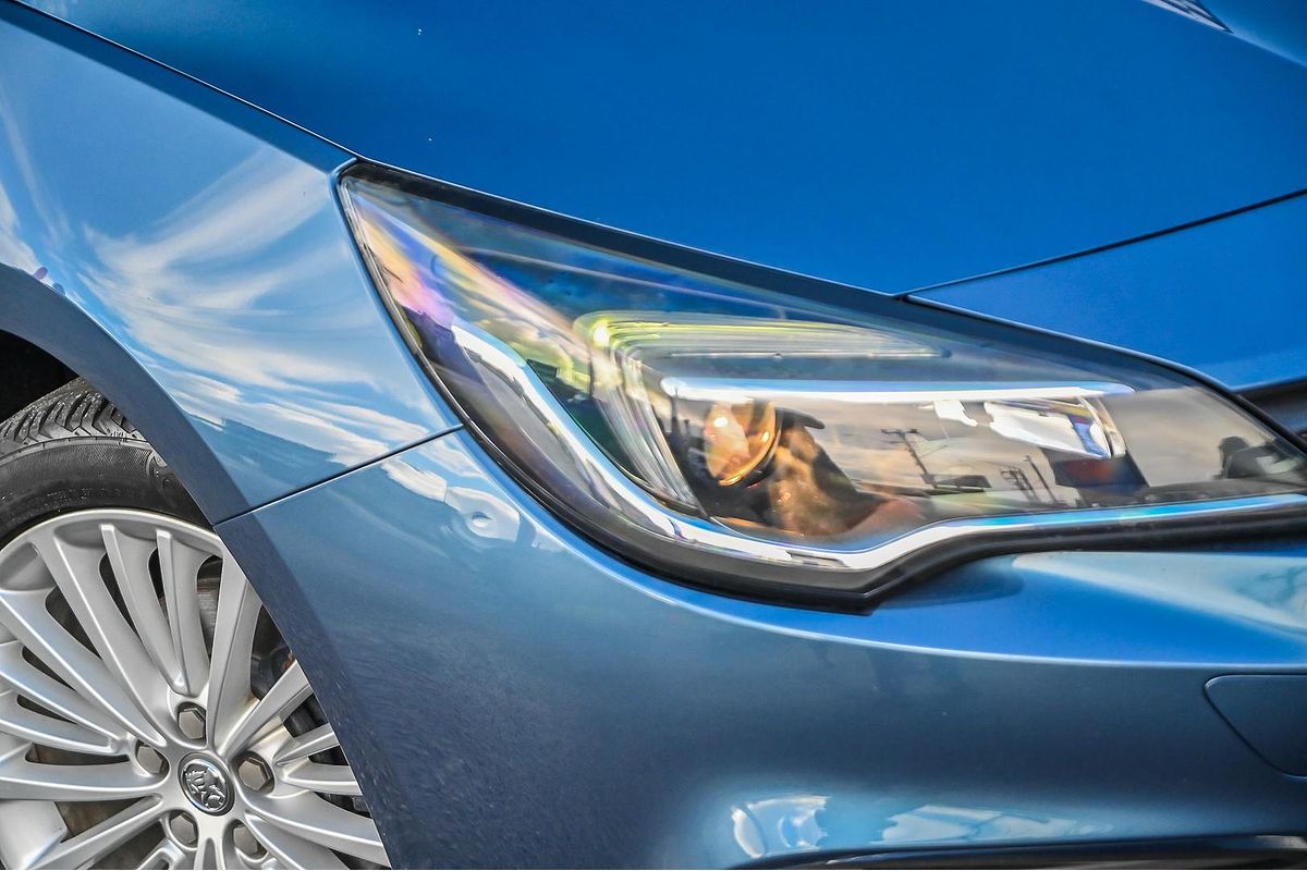 2017 Holden Astra R BK