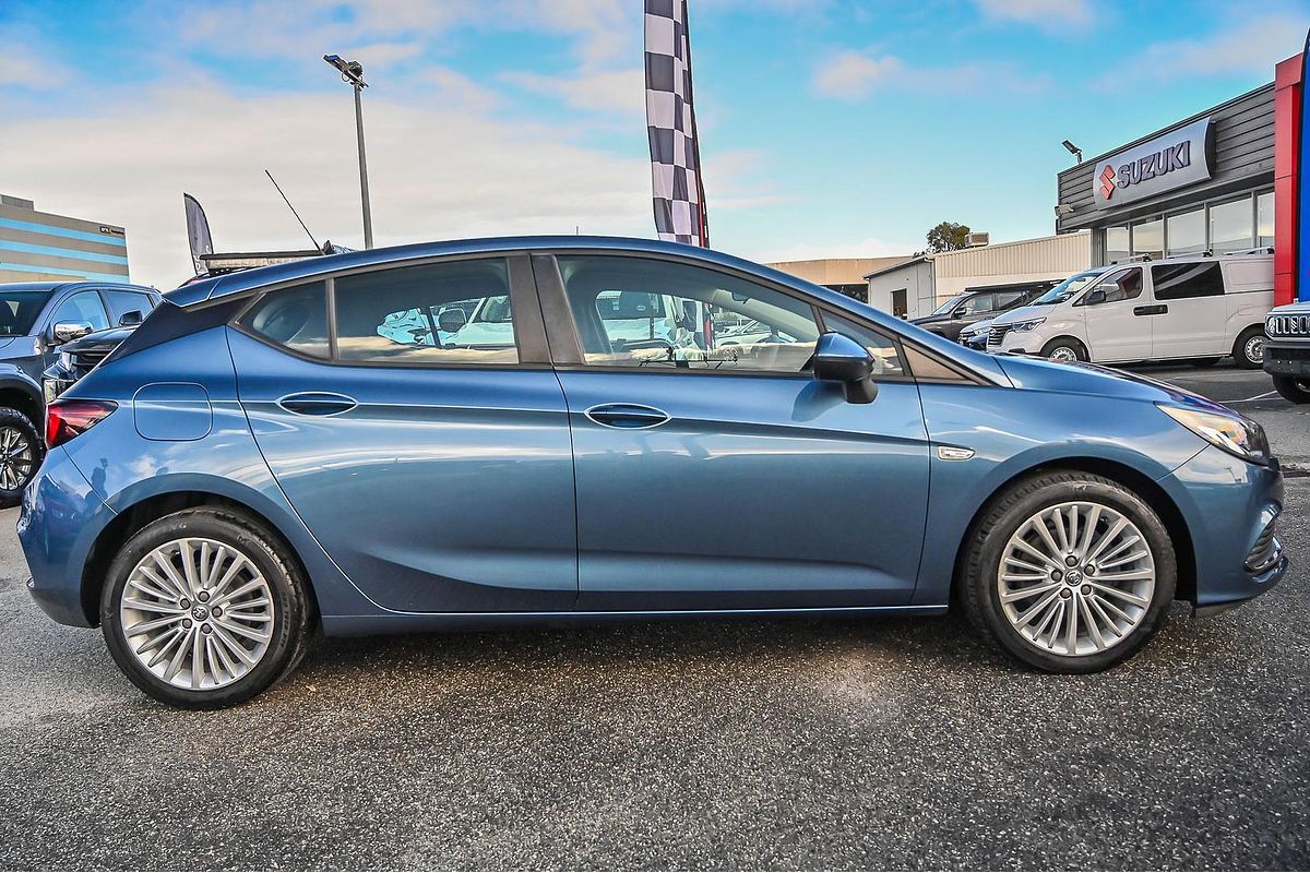 2017 Holden Astra R BK