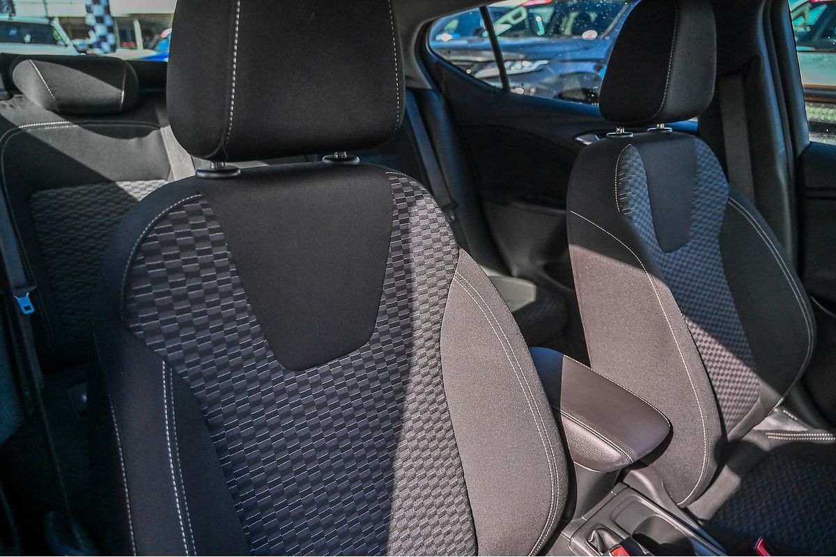 2017 Holden Astra R BK