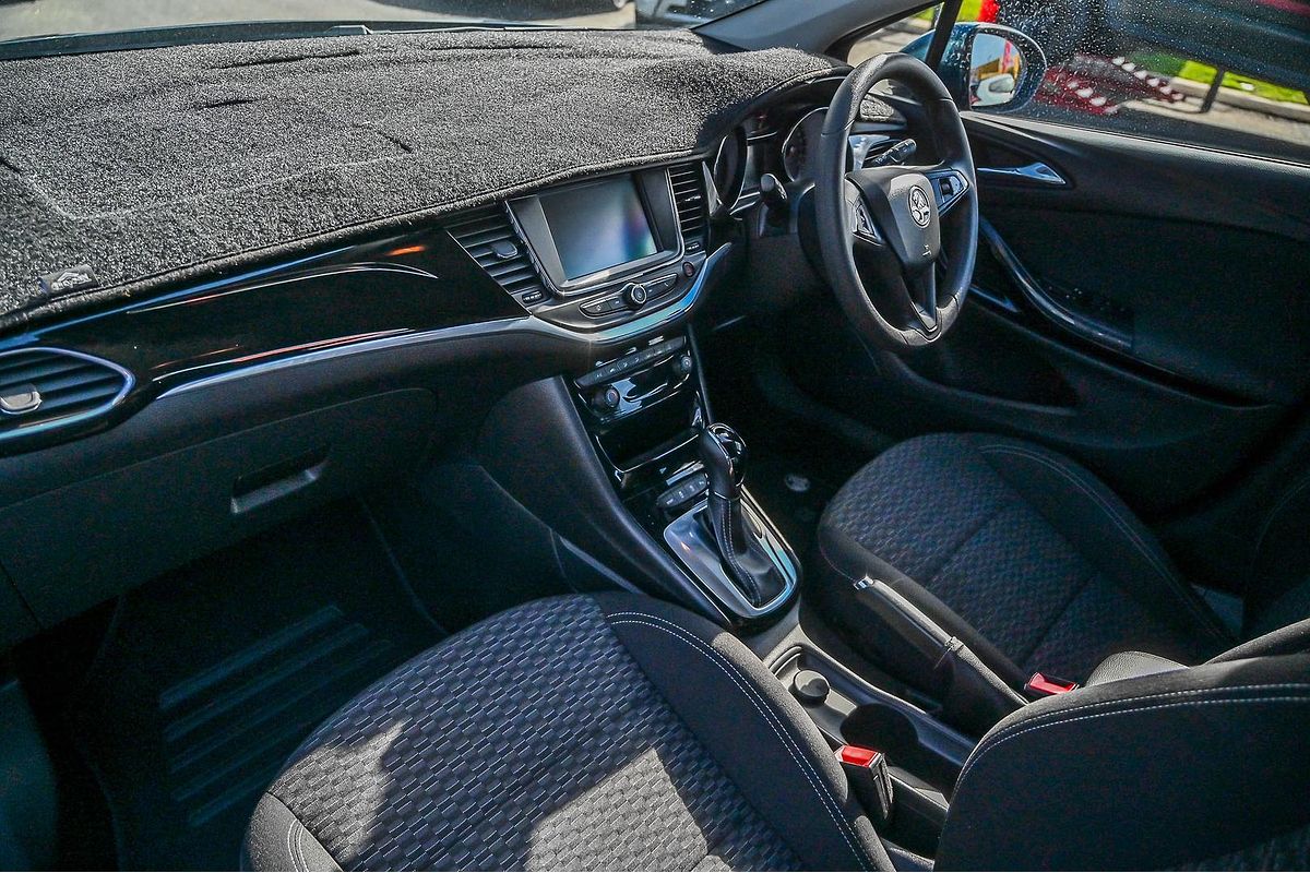 2017 Holden Astra R BK